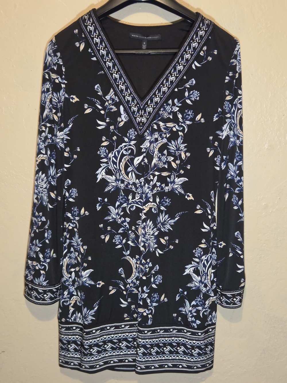 White House Black Market Floral Black & Blue Tunic